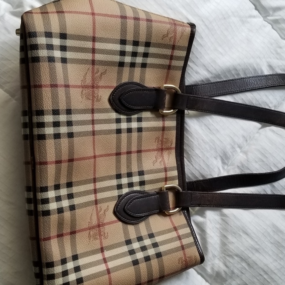 Used authentic Burberry shoulder bag